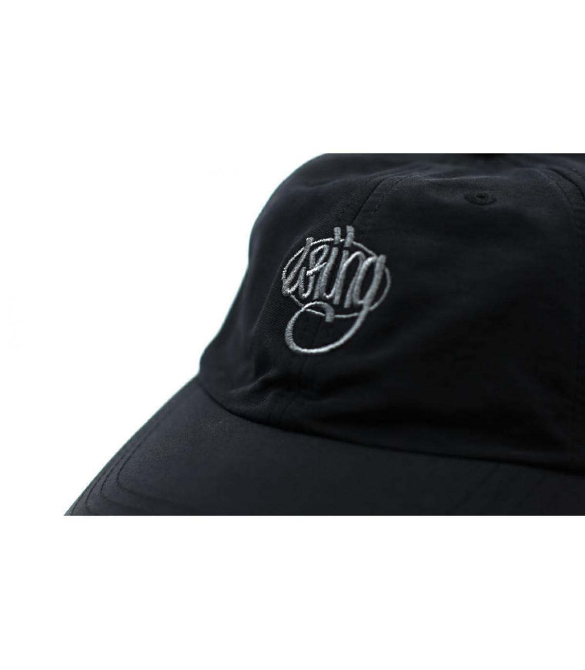 Cappuccio nero con logo nero 90 Cappuccio nero con logo nero 90
